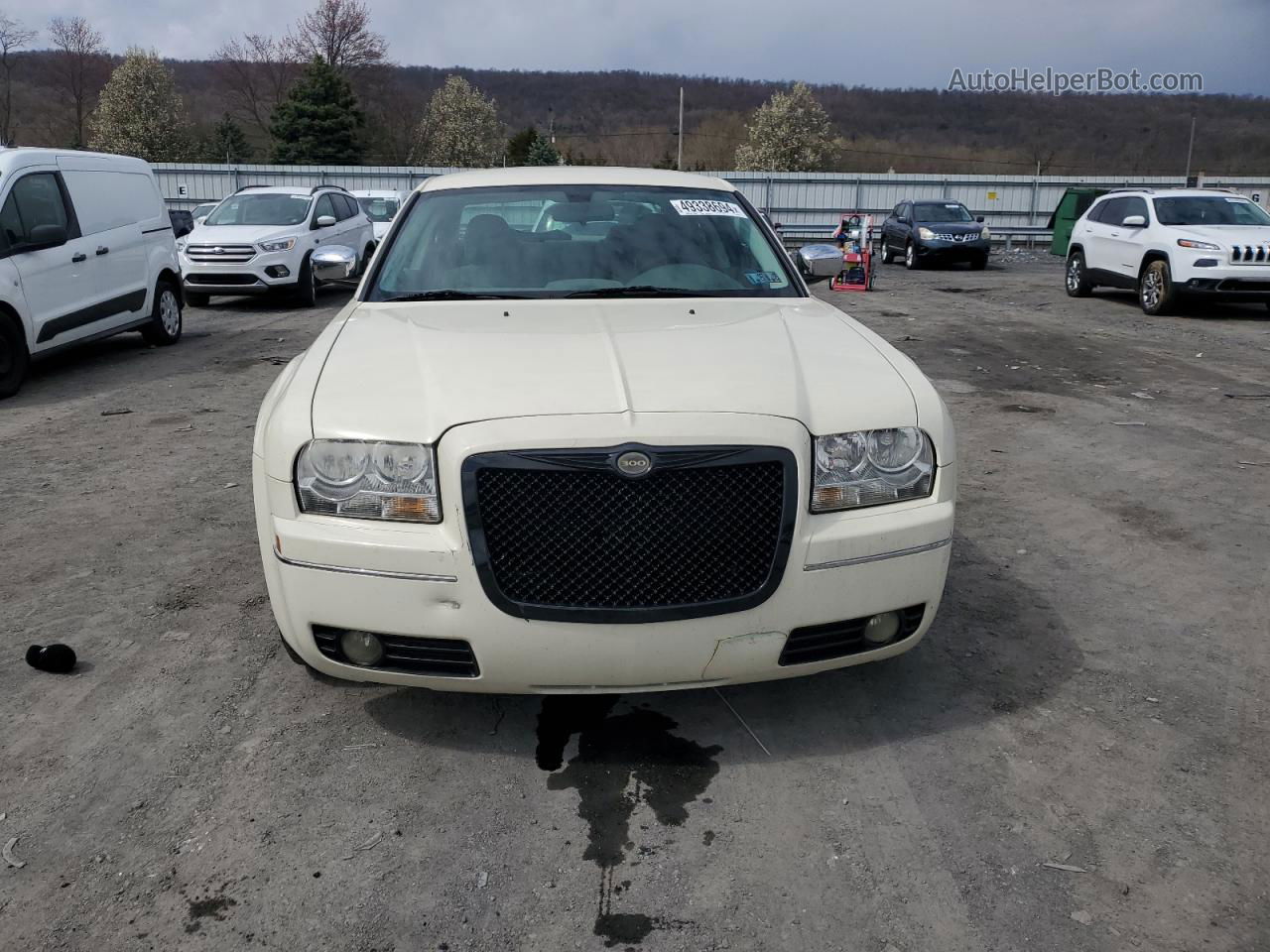 2010 Chrysler 300 Touring Cream vin: 2C3CA1CV3AH266377