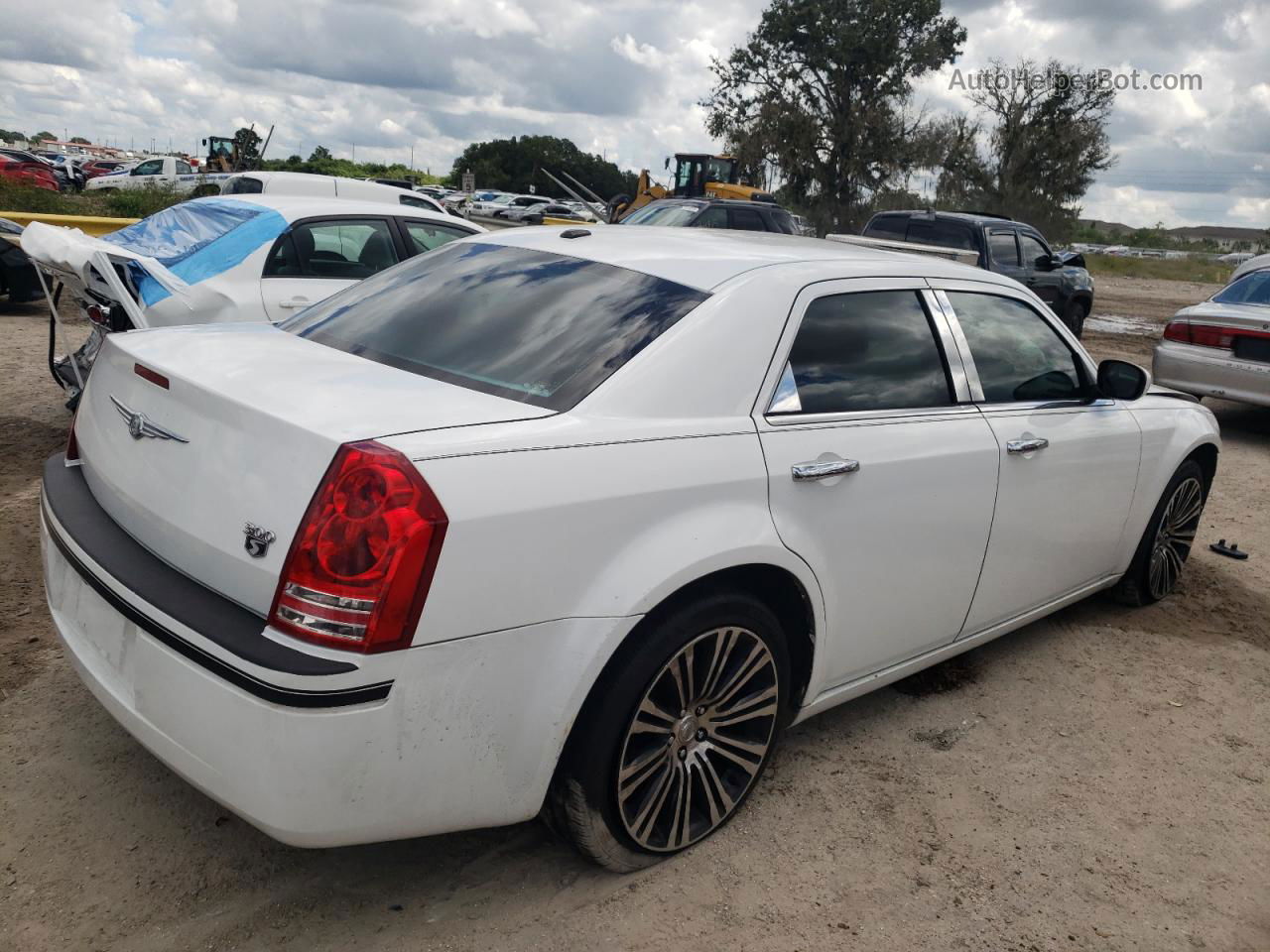 2010 Chrysler 300 S White vin: 2C3CA2CV9AH273128