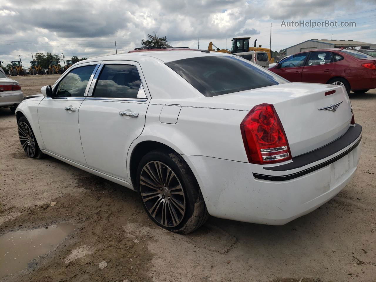 2010 Chrysler 300 S Белый vin: 2C3CA2CV9AH273128