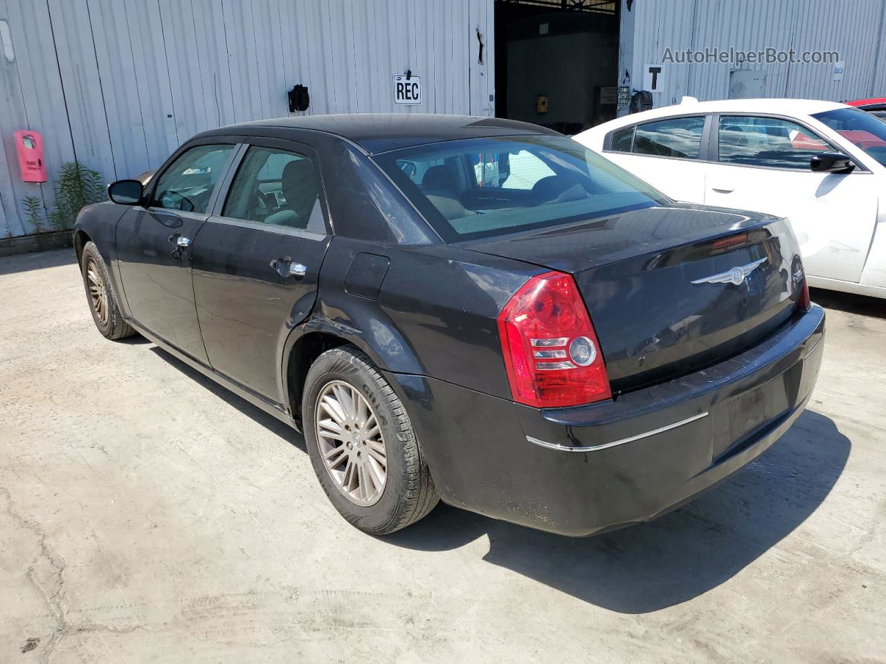 2010 Chrysler 300 Touring Black vin: 2C3CA4CD2AH101588