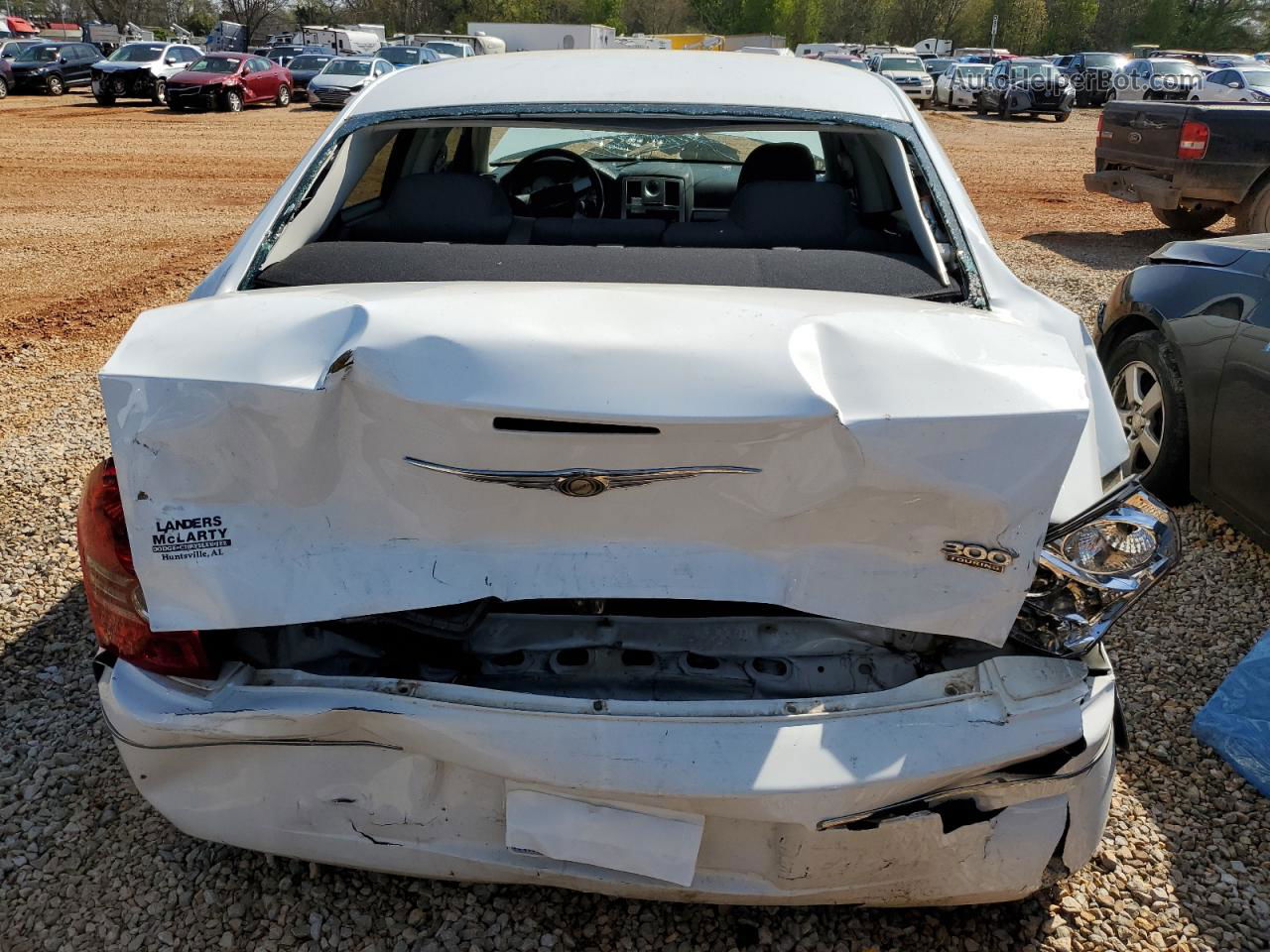 2010 Chrysler 300 Touring White vin: 2C3CA4CD5AH330640