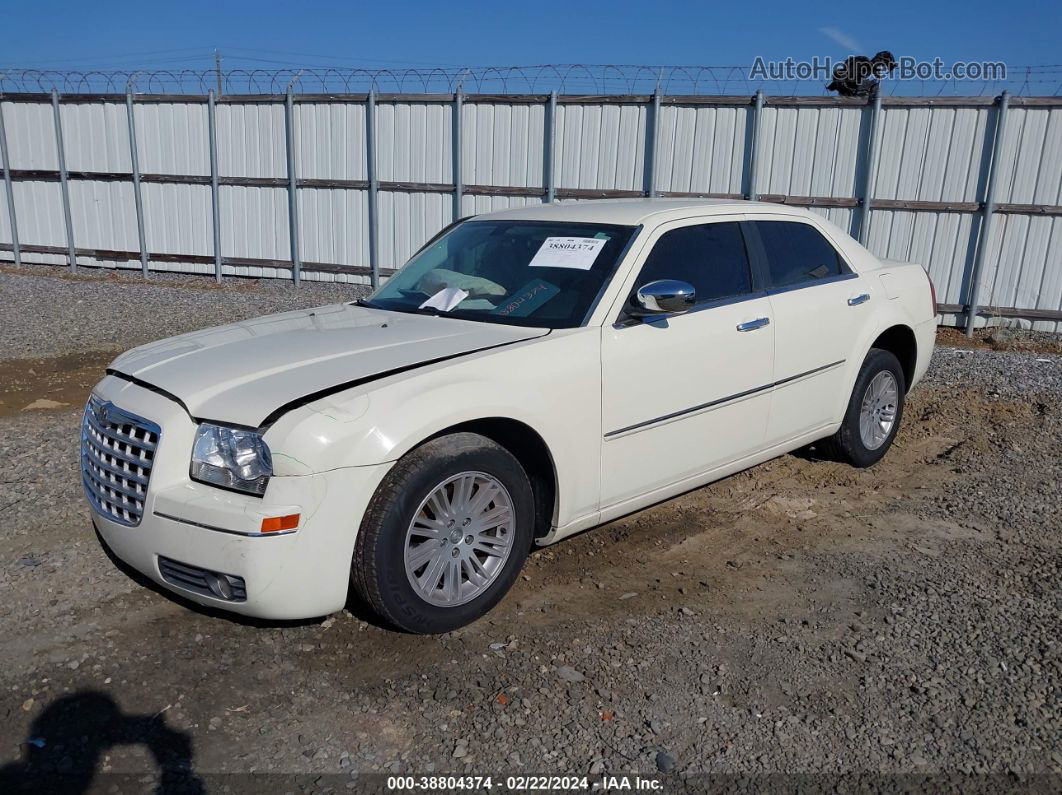 2010 Chrysler 300 Touring White vin: 2C3CA4CD7AH330591