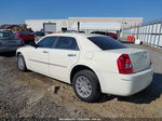 2010 Chrysler 300 Touring White vin: 2C3CA4CD7AH330591