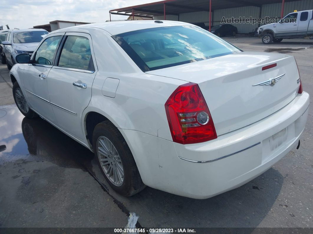 2010 Chrysler 300 Touring Белый vin: 2C3CA5CV0AH203941