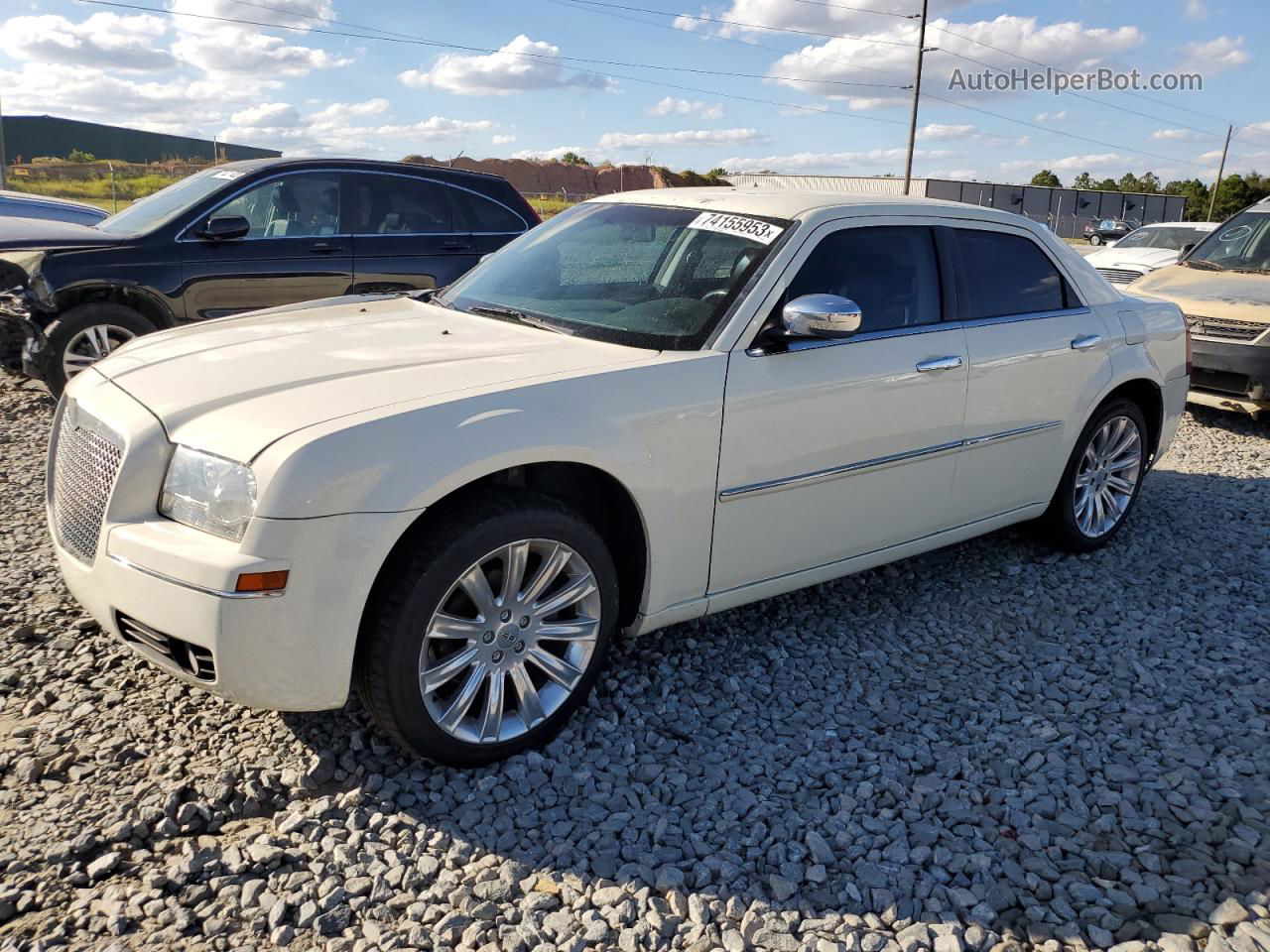 2010 Chrysler 300 Touring Cream vin: 2C3CA5CV1AH164311