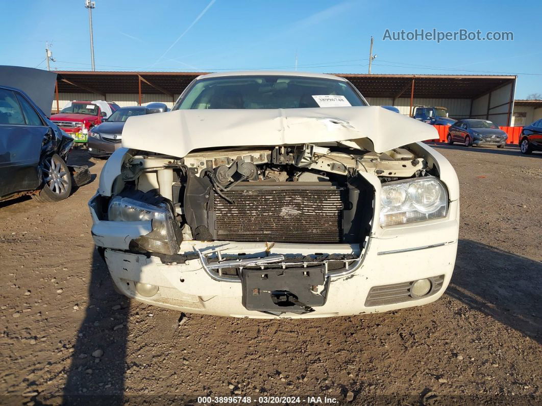 2010 Chrysler 300 Touring/signature Series/executive Series White vin: 2C3CA5CV1AH325286