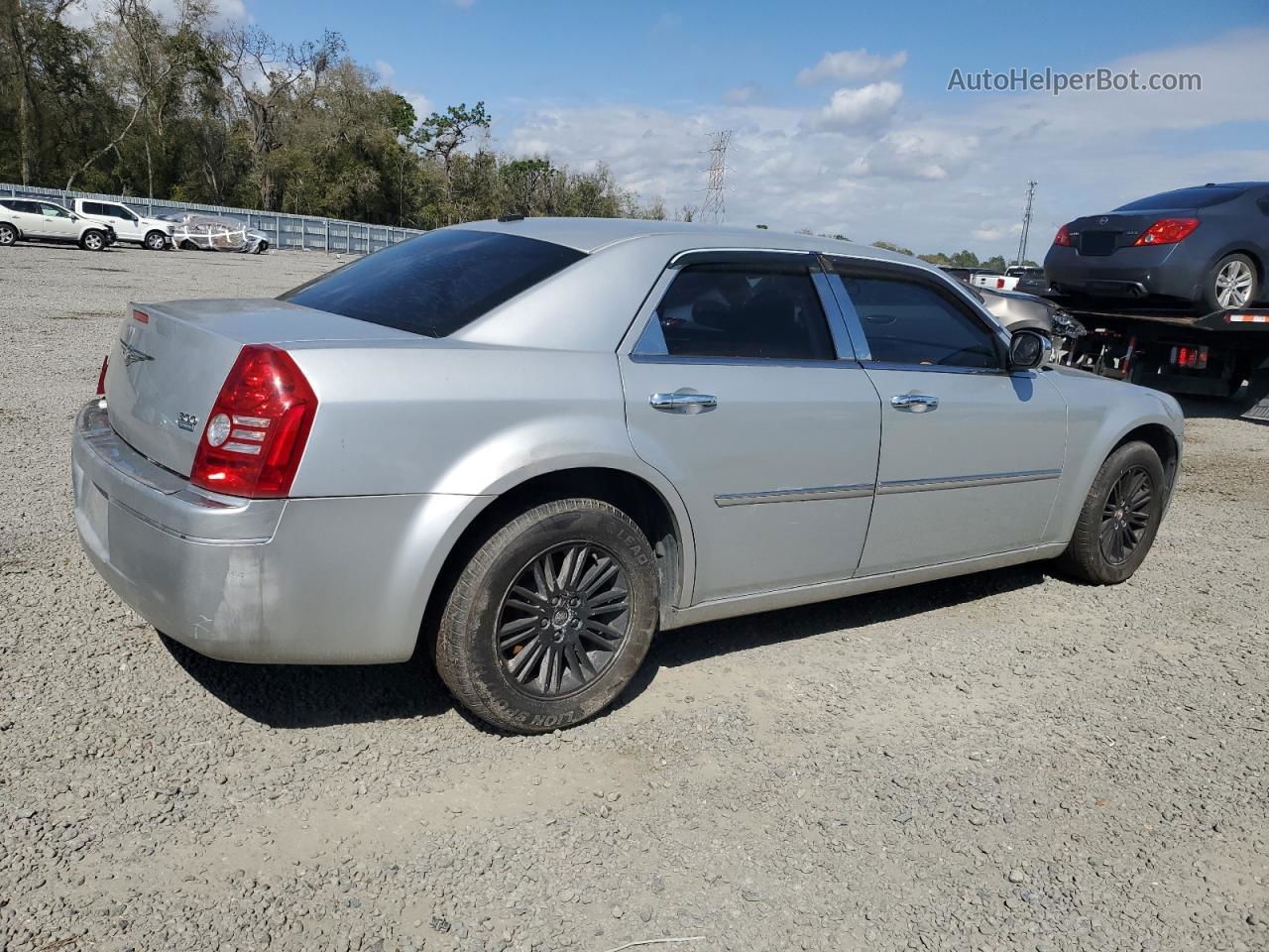 2010 Chrysler 300 Touring Серебряный vin: 2C3CA5CV2AH164513