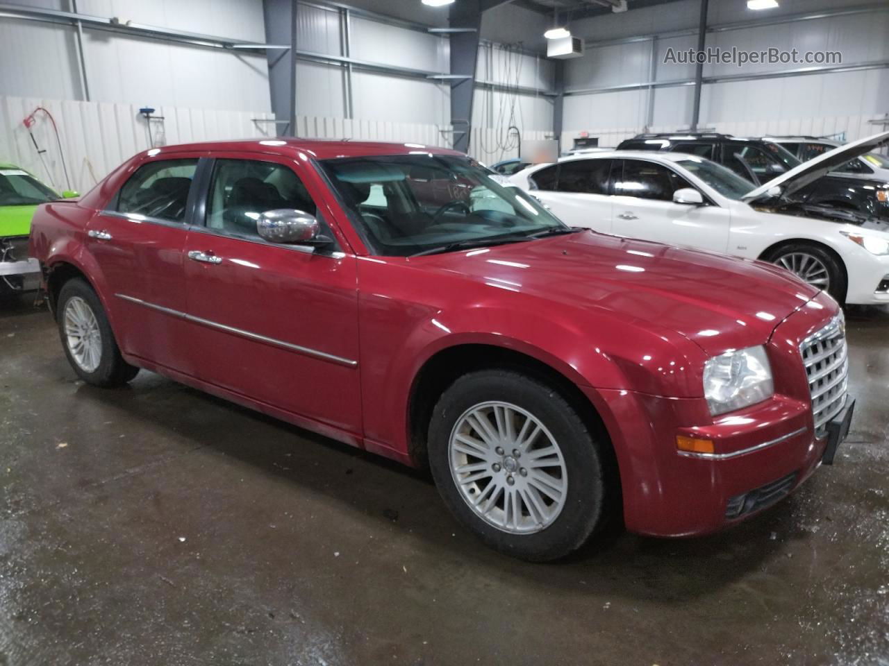 2010 Chrysler 300 Touring Темно-бордовый vin: 2C3CA5CV2AH191632