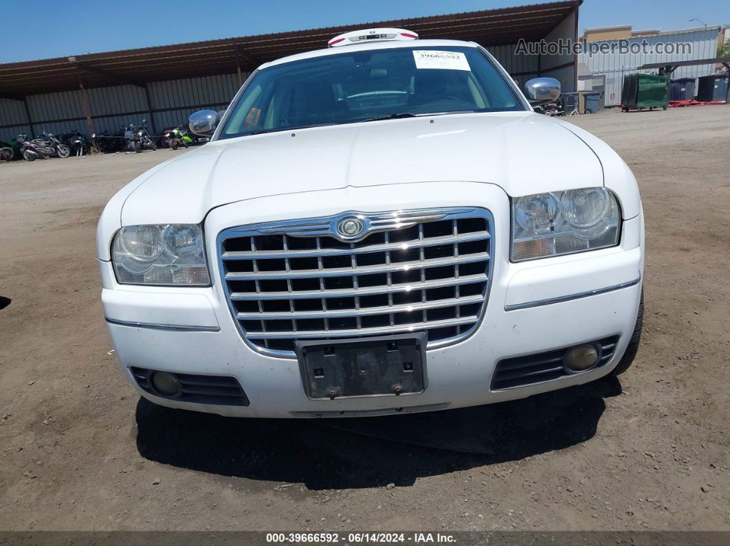 2010 Chrysler 300 Touring/signature Series/executive Series White vin: 2C3CA5CV3AH307159