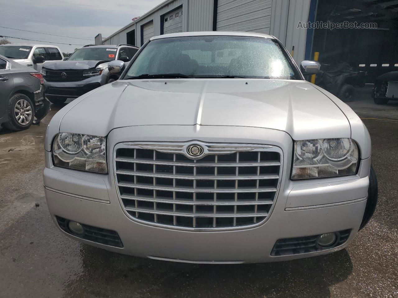 2010 Chrysler 300 Touring Silver vin: 2C3CA5CV4AH211203