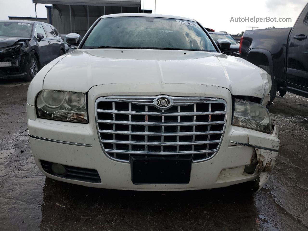 2010 Chrysler 300 Touring White vin: 2C3CA5CV5AH218144