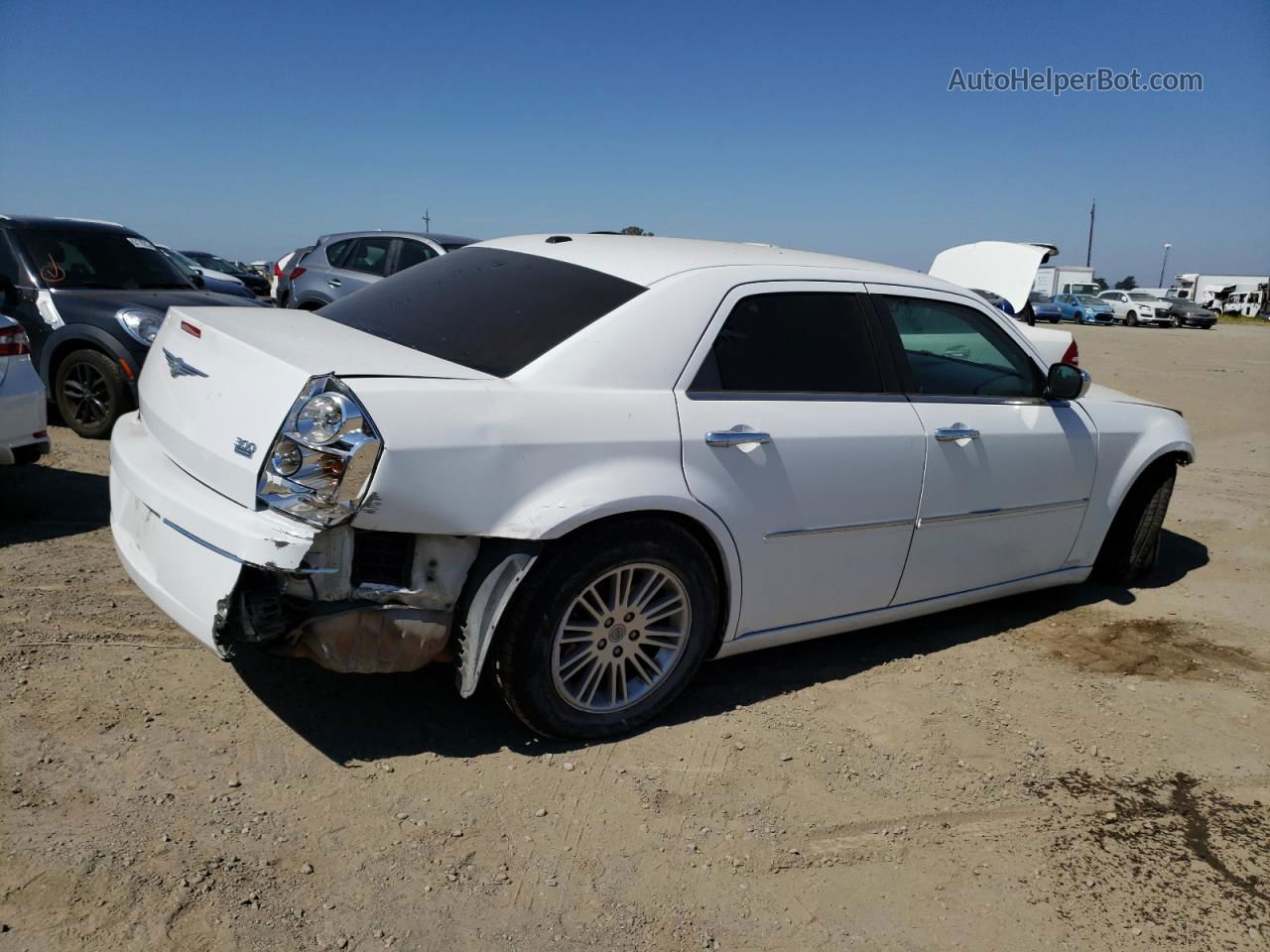 2010 Chrysler 300 Touring White vin: 2C3CA5CV5AH276237