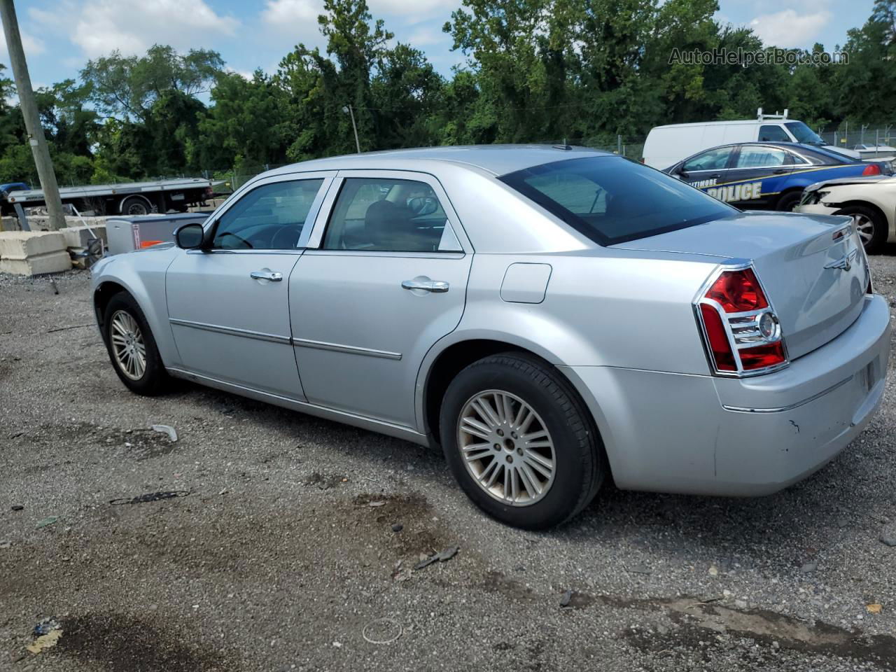 2010 Chrysler 300 Touring Silver vin: 2C3CA5CV6AH249970