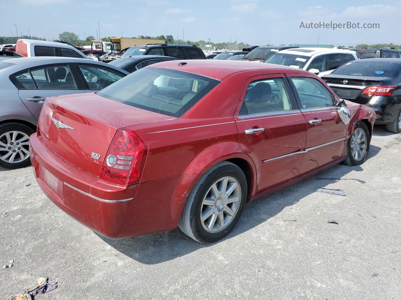 2010 Chrysler 300 Touring Red vin: 2C3CA5CV7AH146783