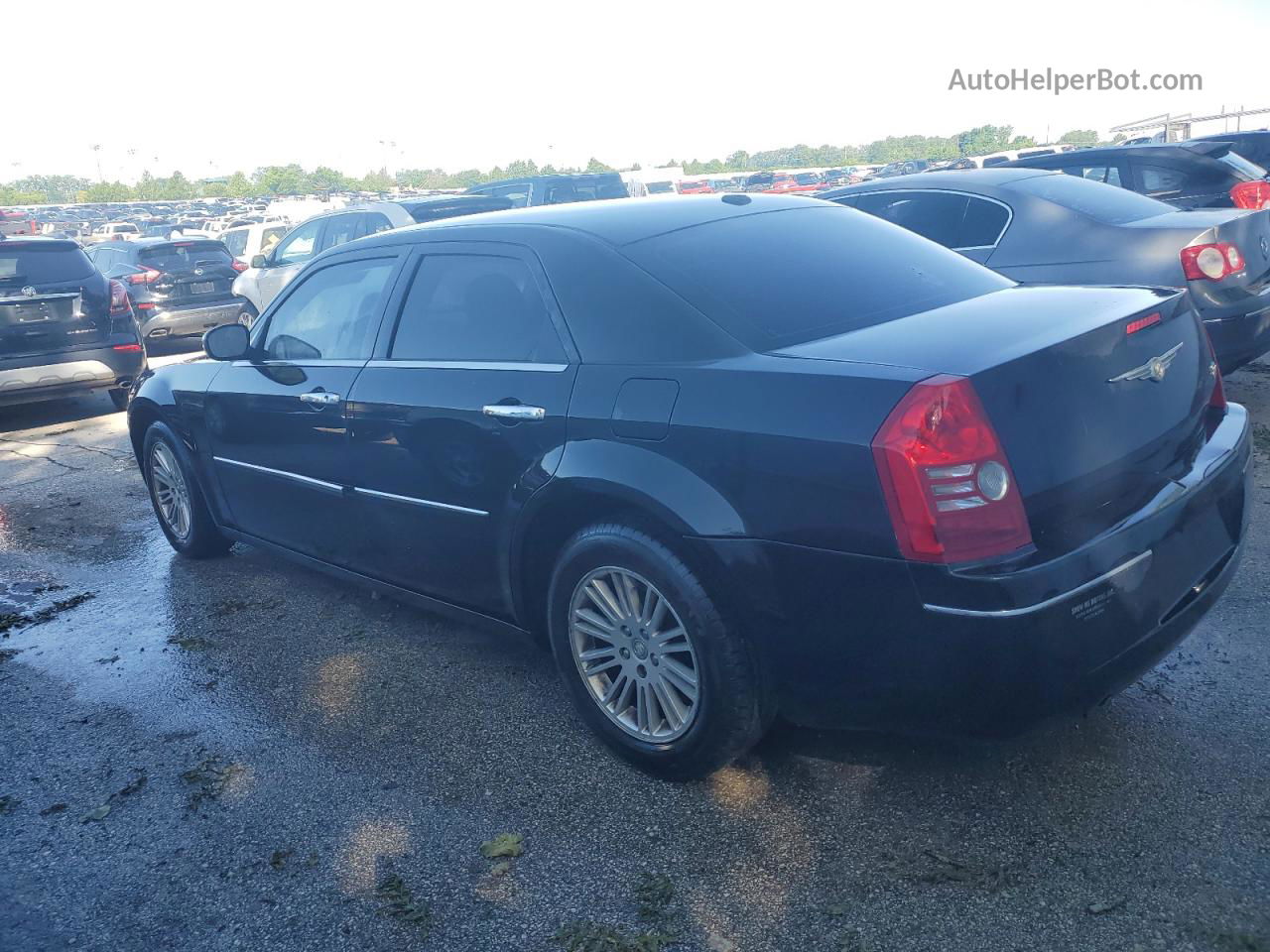 2010 Chrysler 300 Touring Black vin: 2C3CA5CV7AH220915