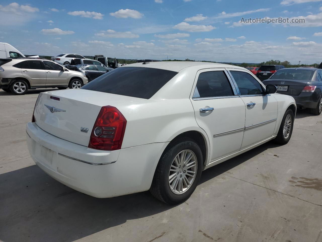 2010 Chrysler 300 Touring Кремовый vin: 2C3CA5CVXAH218138