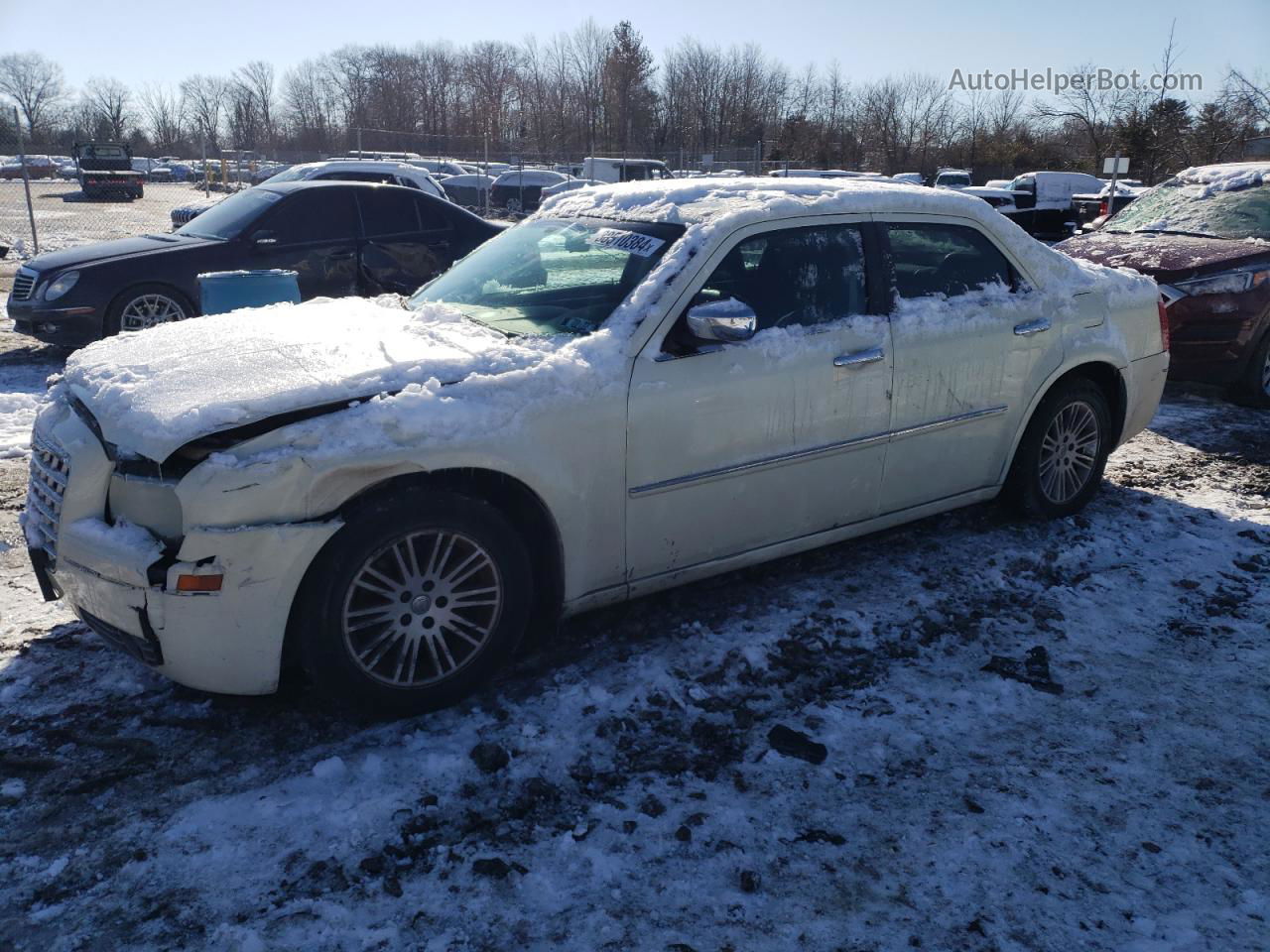 2010 Chrysler 300 Touring Cream vin: 2C3CA5CVXAH327814