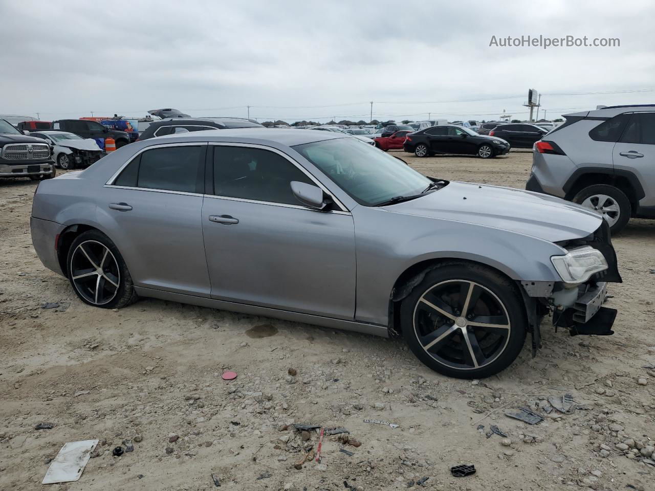 2016 Chrysler 300 Limited Silver vin: 2C3CCAAG0GH164266