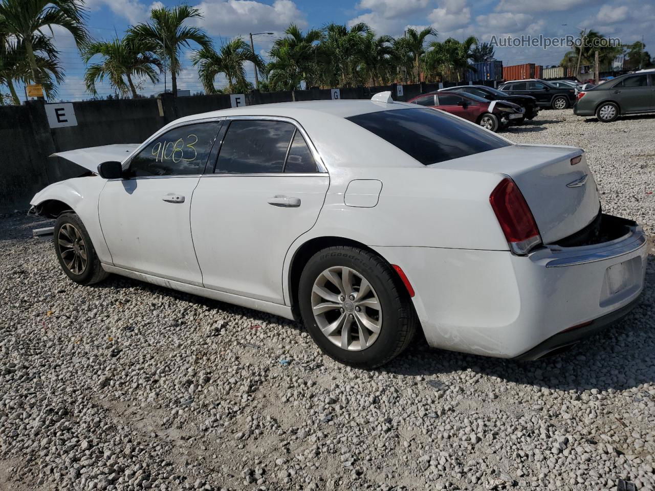 2016 Chrysler 300 Limited White vin: 2C3CCAAG0GH268336