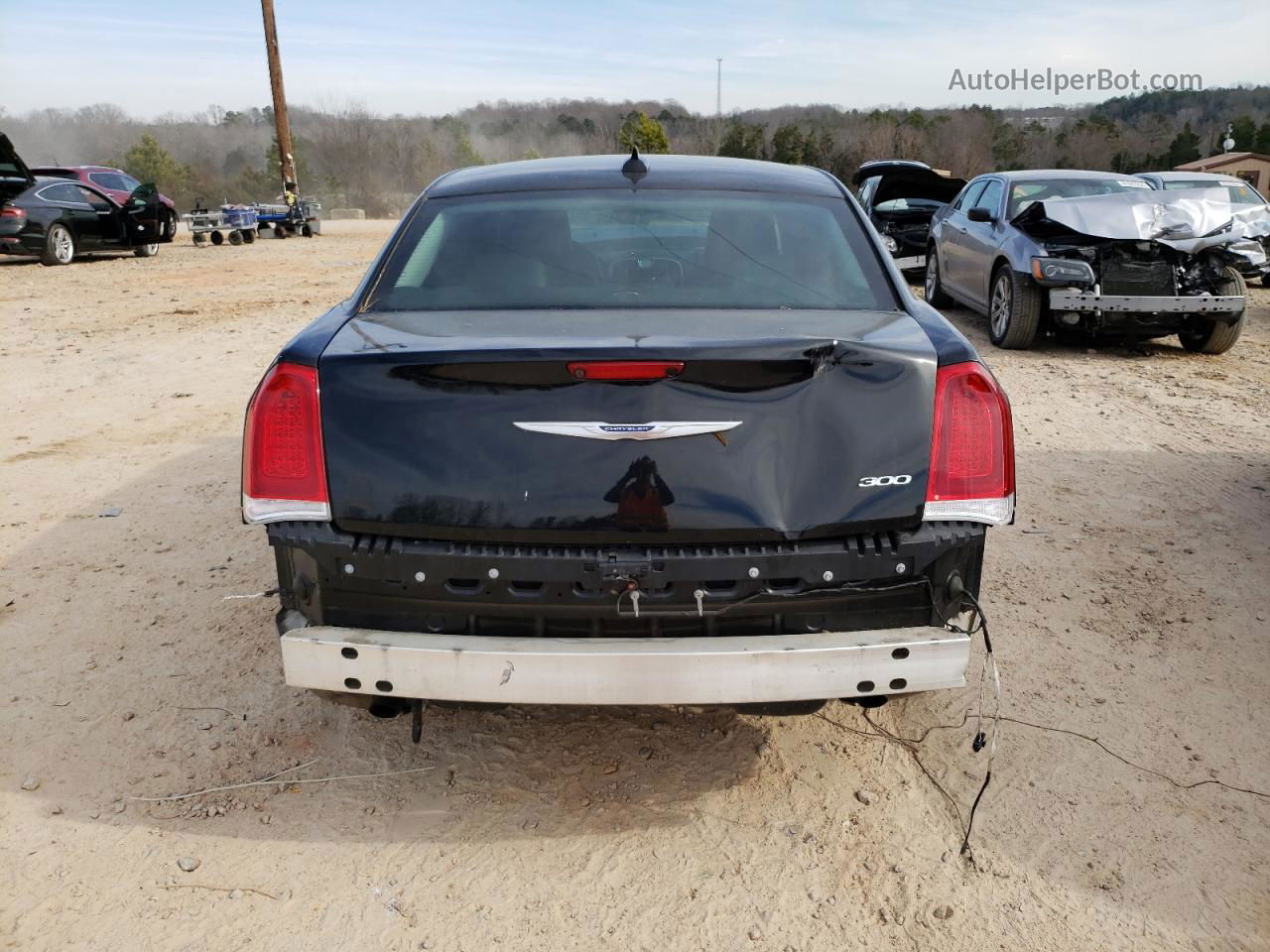 2019 Chrysler 300 Touring Black vin: 2C3CCAAG0KH548055