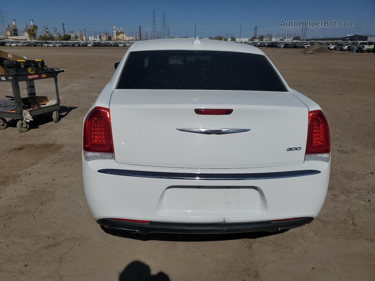 2019 Chrysler 300 Touring Белый vin: 2C3CCAAG0KH618248