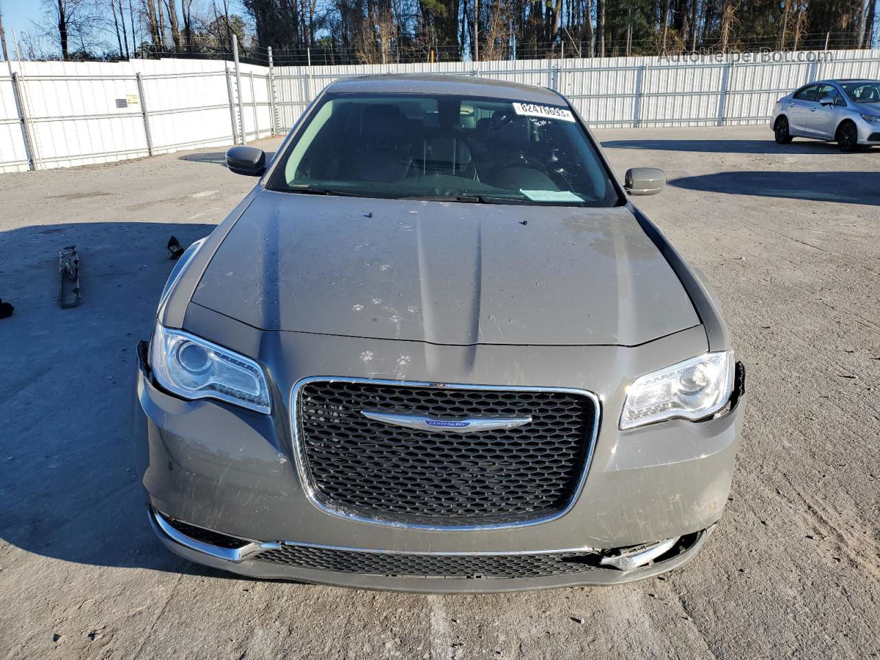 2019 Chrysler 300 Touring Gray vin: 2C3CCAAG0KH663089