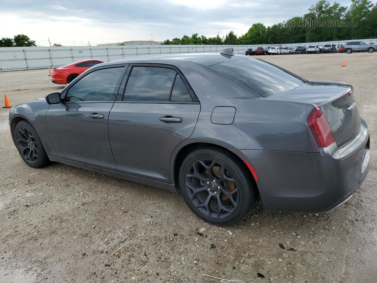 2019 Chrysler 300 Touring Gray vin: 2C3CCAAG0KH727129