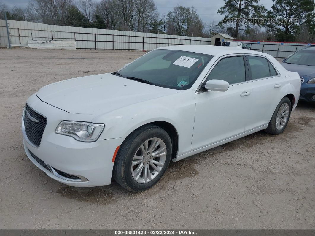 2019 Chrysler 300 Touring Белый vin: 2C3CCAAG0KH727227