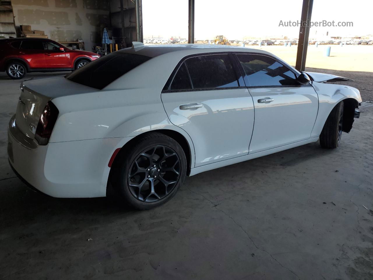 2019 Chrysler 300 Touring White vin: 2C3CCAAG0KH740690