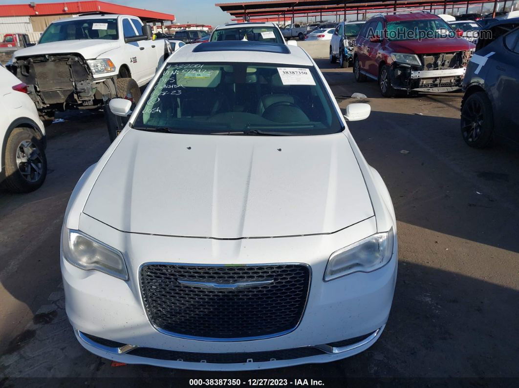 2017 Chrysler 300 Limited White vin: 2C3CCAAG1HH576973