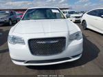 2019 Chrysler 300 Touring Белый vin: 2C3CCAAG1KH565169