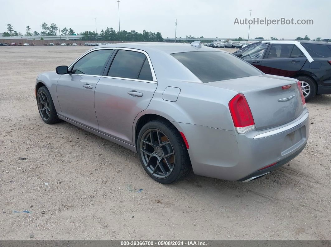 2016 Chrysler 300 Limited Silver vin: 2C3CCAAG2GH230235