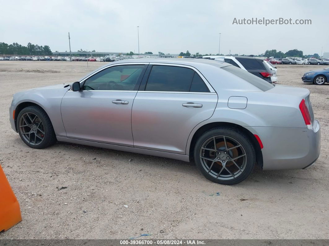 2016 Chrysler 300 Limited Silver vin: 2C3CCAAG2GH230235