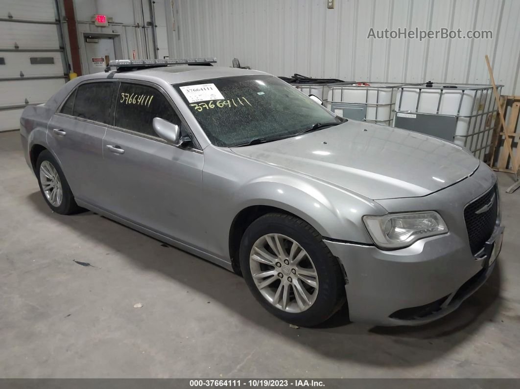 2017 Chrysler 300 Limited Silver vin: 2C3CCAAG2HH588050