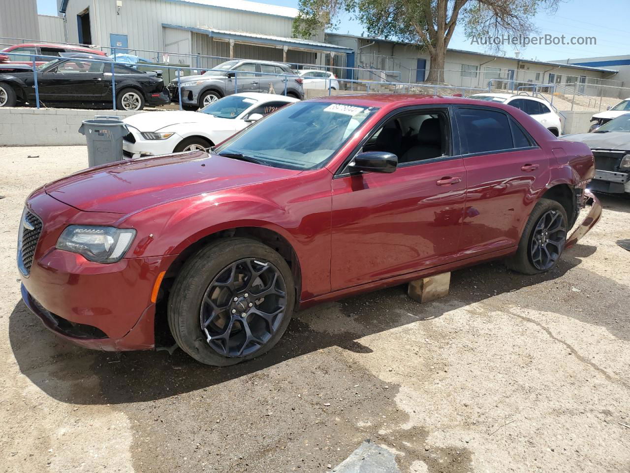 2019 Chrysler 300 Touring Maroon vin: 2C3CCAAG2KH601516