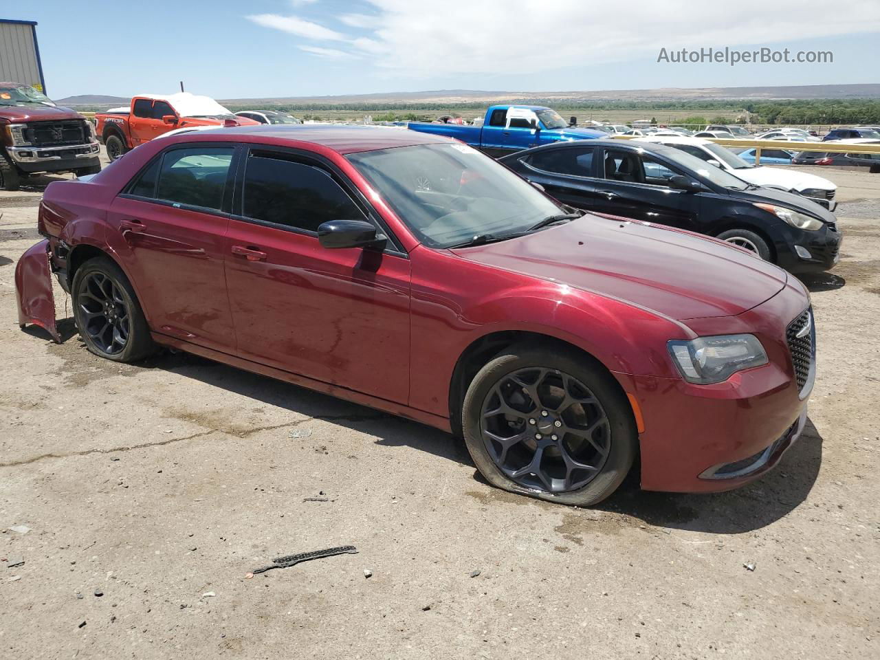 2019 Chrysler 300 Touring Темно-бордовый vin: 2C3CCAAG2KH601516