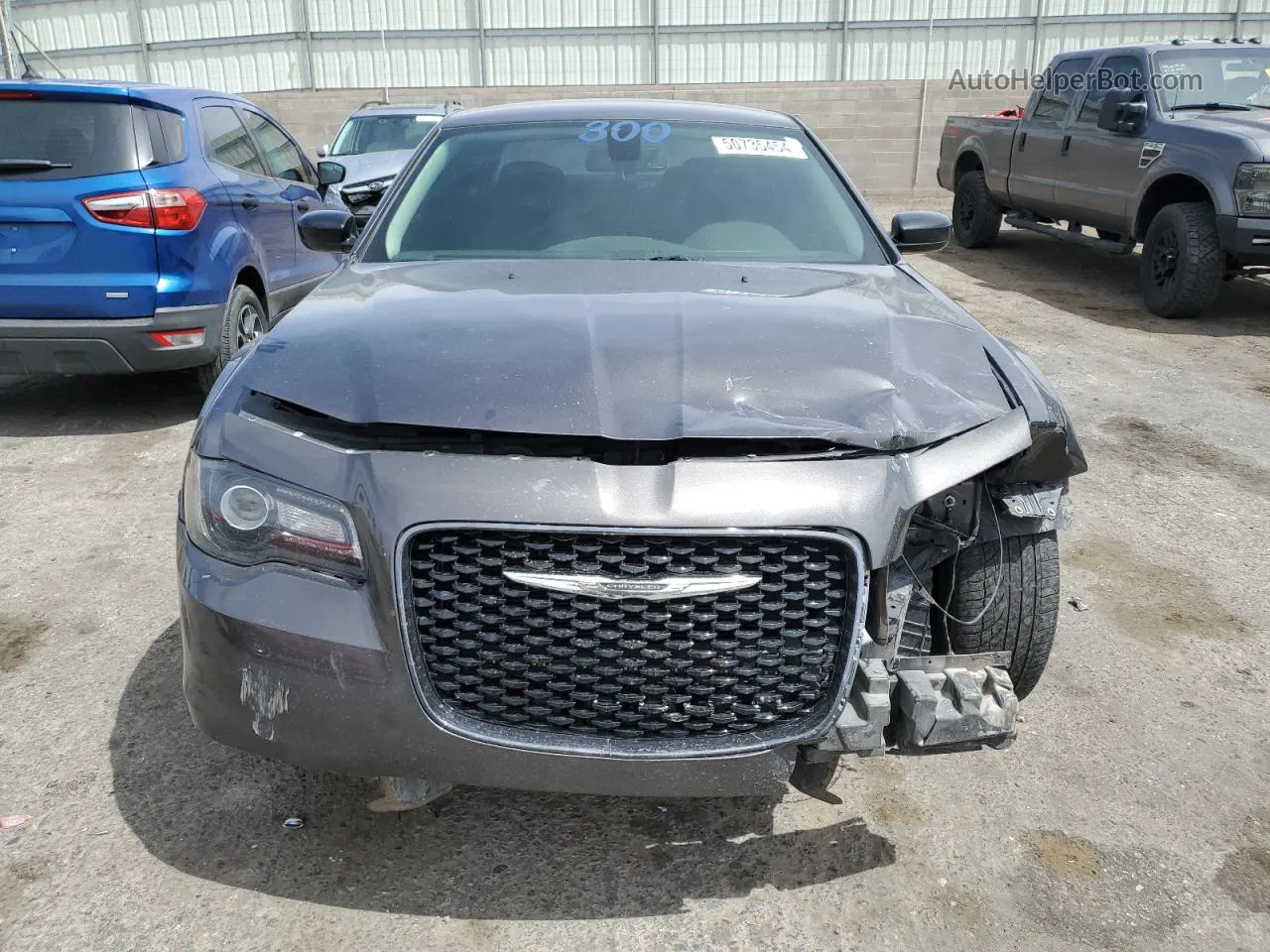 2019 Chrysler 300 Touring Gray vin: 2C3CCAAG2KH755613