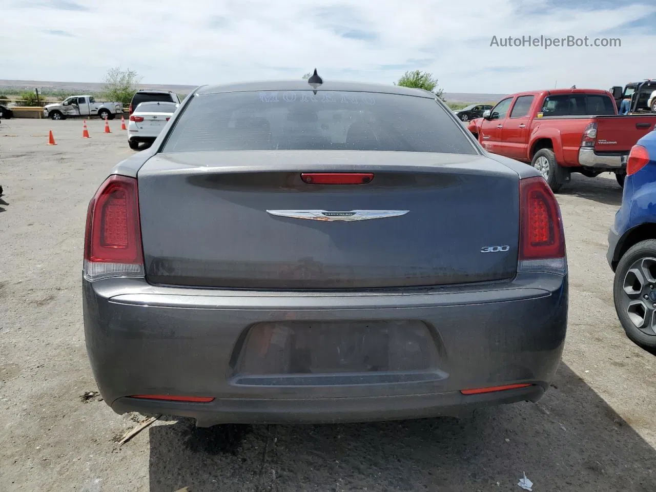 2019 Chrysler 300 Touring Gray vin: 2C3CCAAG2KH755613