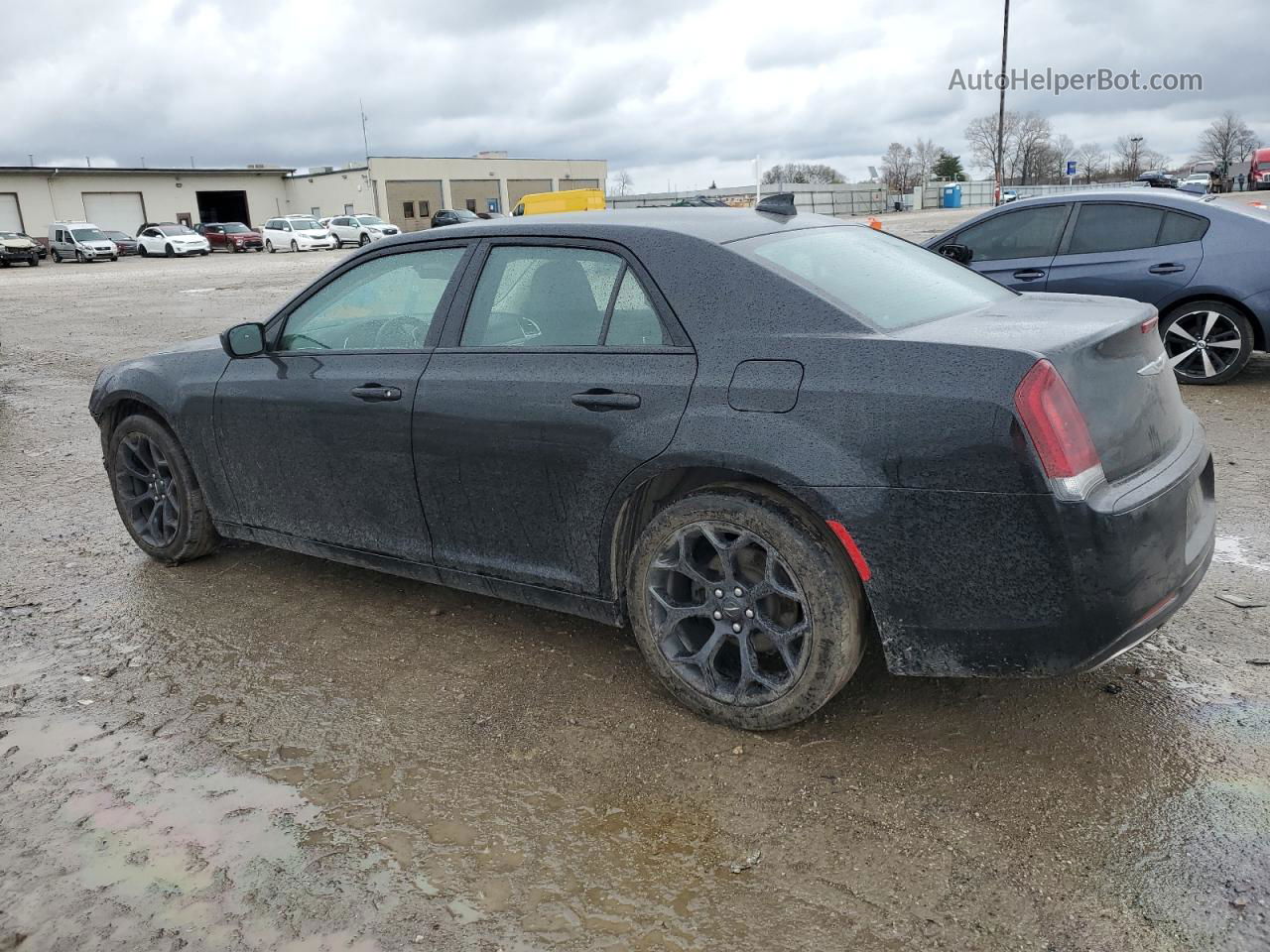 2019 Chrysler 300 Touring Black vin: 2C3CCAAG2KH760939