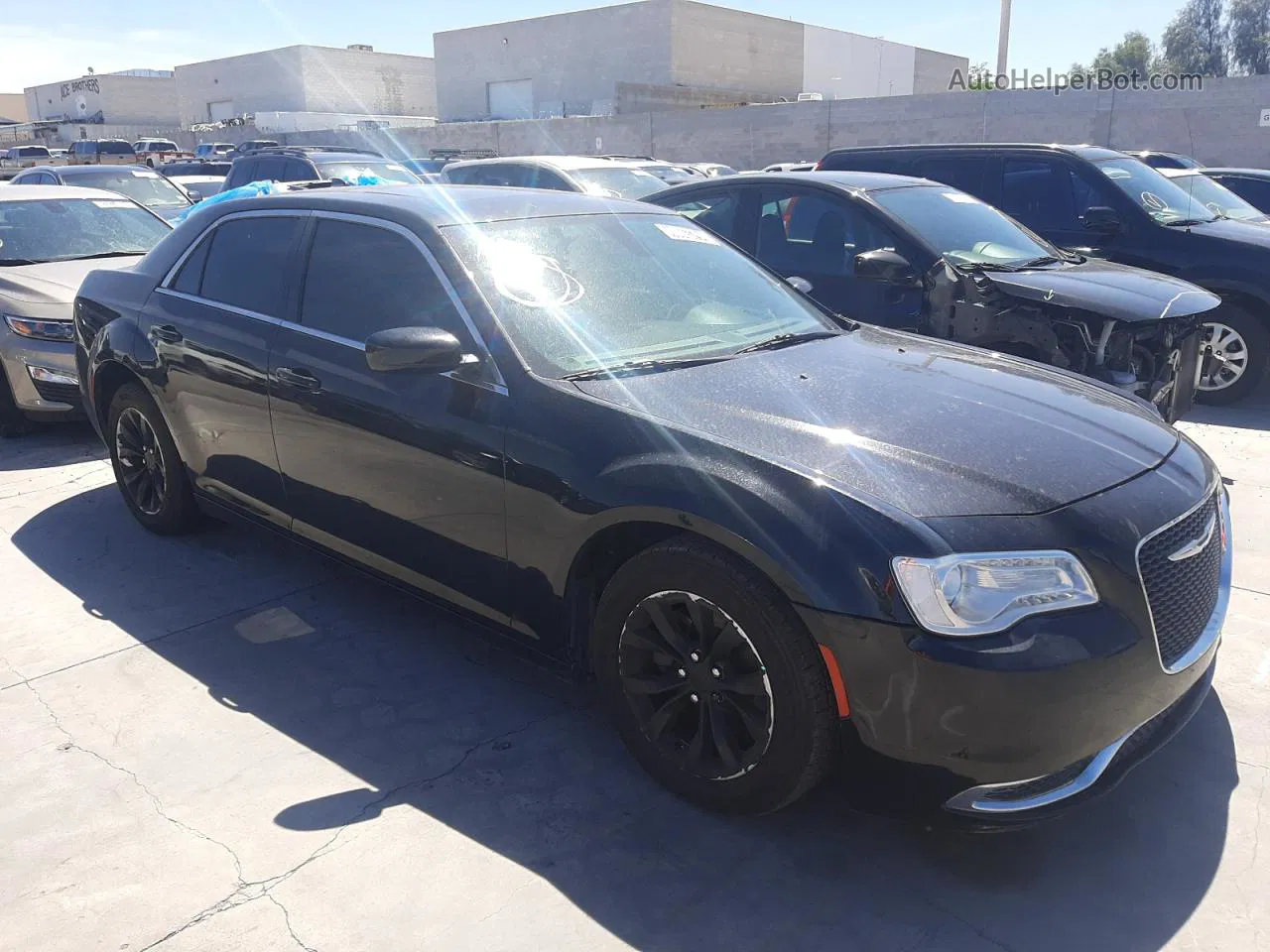 2016 Chrysler 300 Limited Черный vin: 2C3CCAAG3GH243284