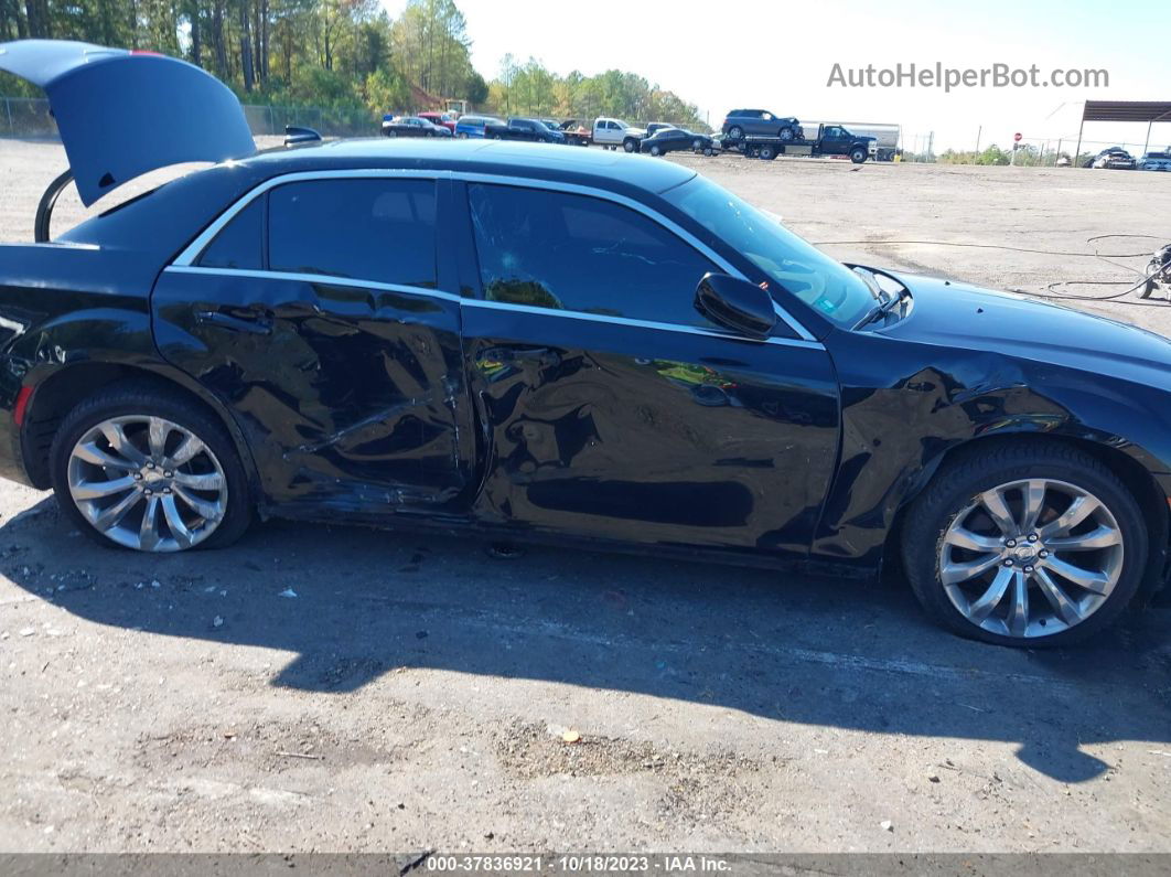 2019 Chrysler 300 Touring L Black vin: 2C3CCAAG3KH542475