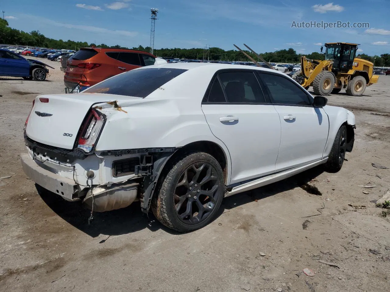 2019 Chrysler 300 Touring White vin: 2C3CCAAG3KH760822