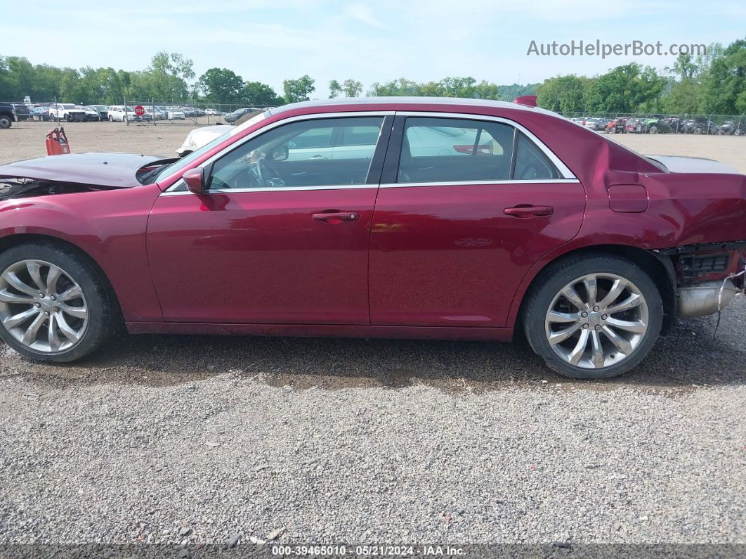 2017 Chrysler 300 Limited Red vin: 2C3CCAAG4HH668109