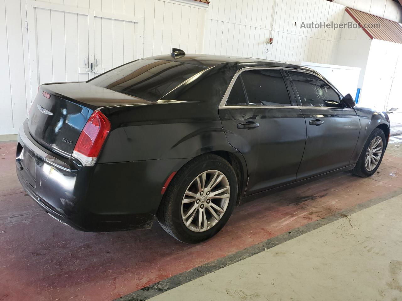 2019 Chrysler 300 Touring Black vin: 2C3CCAAG4KH675990