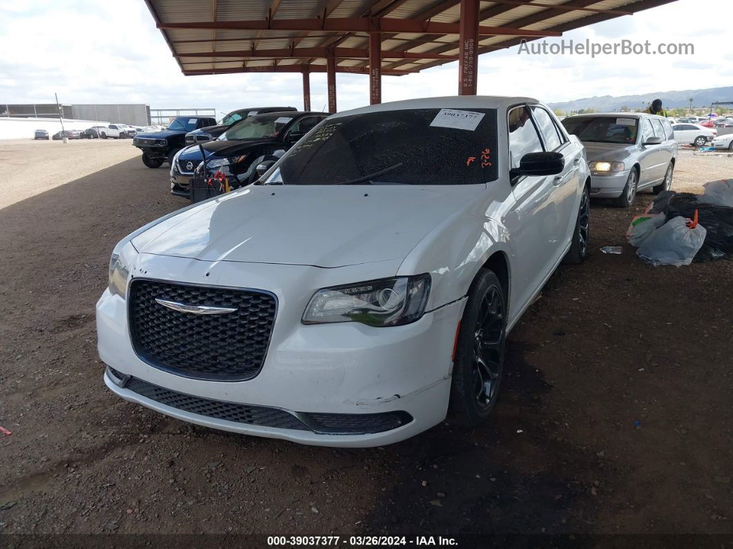 2019 Chrysler 300 Touring White vin: 2C3CCAAG5KH560105