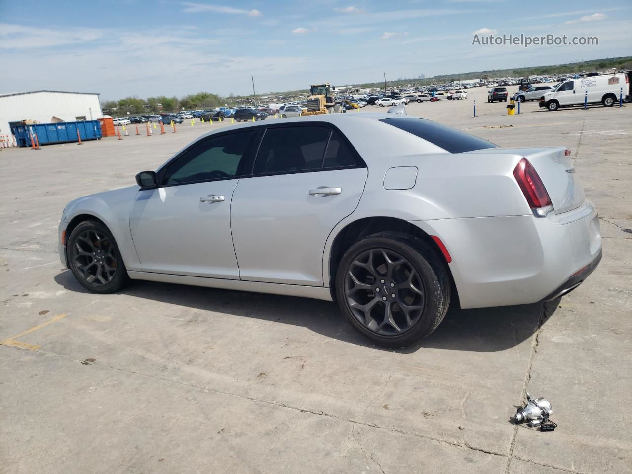 2019 Chrysler 300 Touring Silver vin: 2C3CCAAG5KH610307