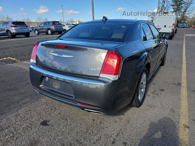 2019 Chrysler 300 Touring vin: 2C3CCAAG6KH654428