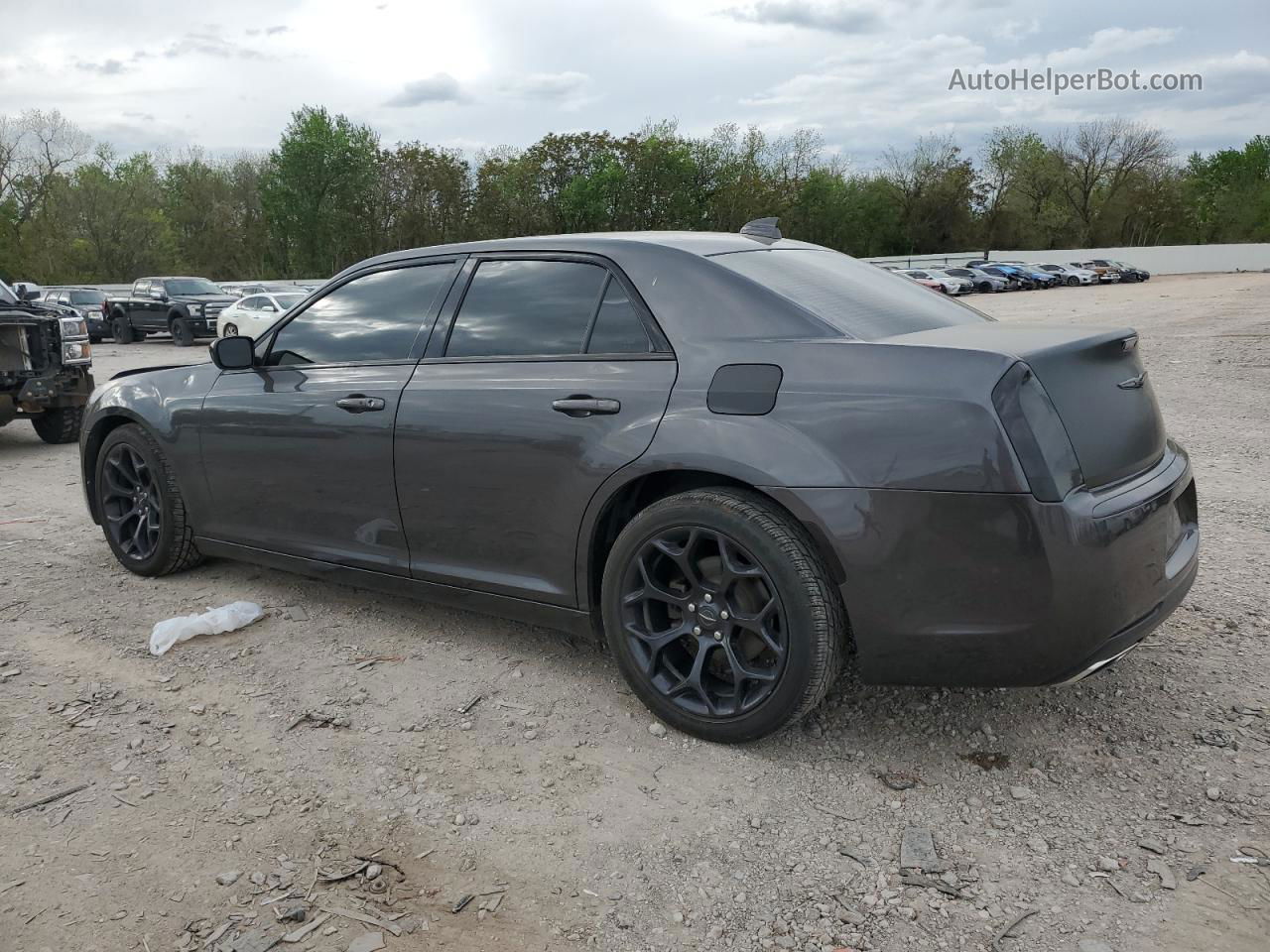 2019 Chrysler 300 Touring Black vin: 2C3CCAAG6KH733338
