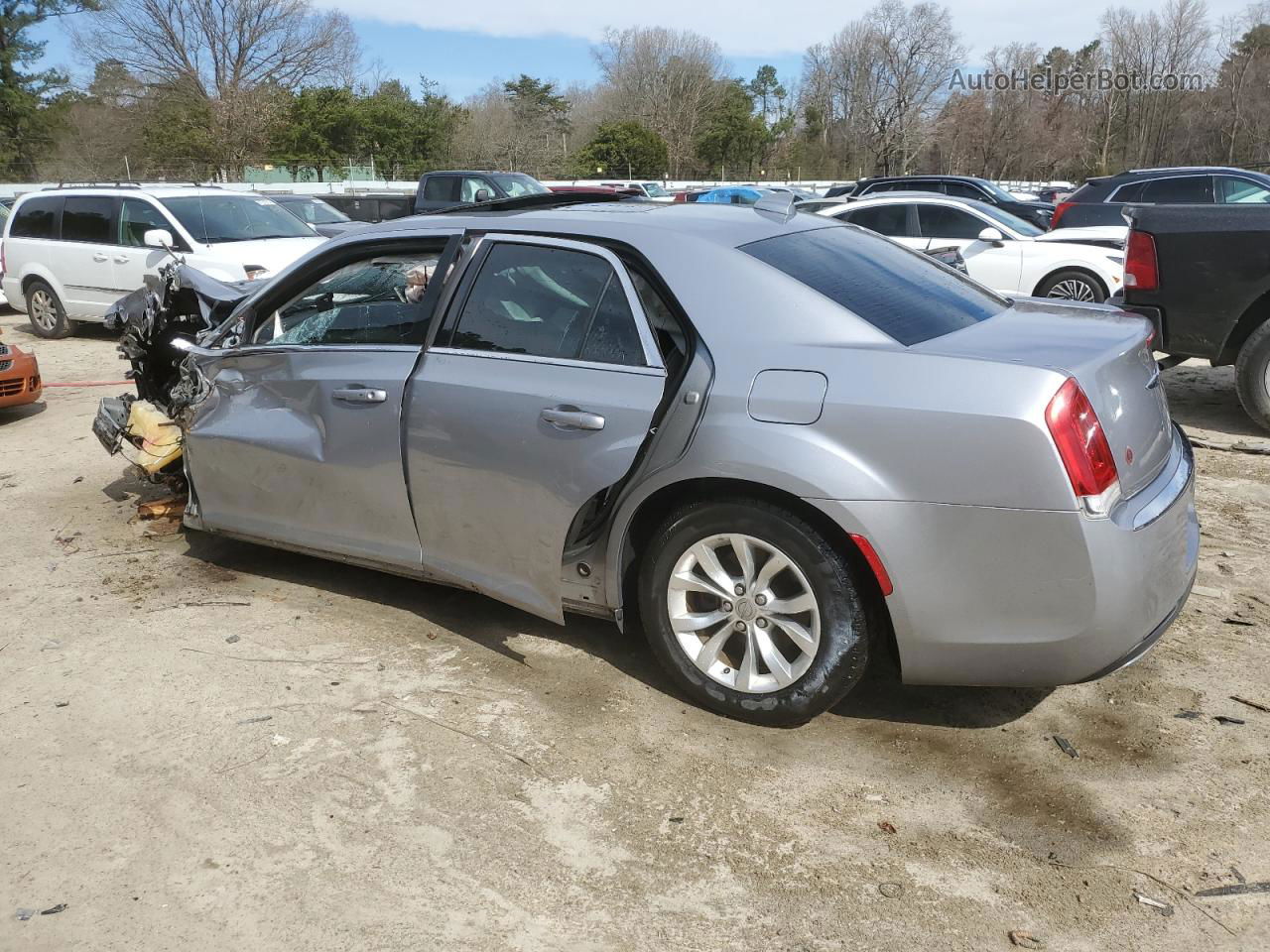 2016 Chrysler 300 Limited Silver vin: 2C3CCAAG7GH206674