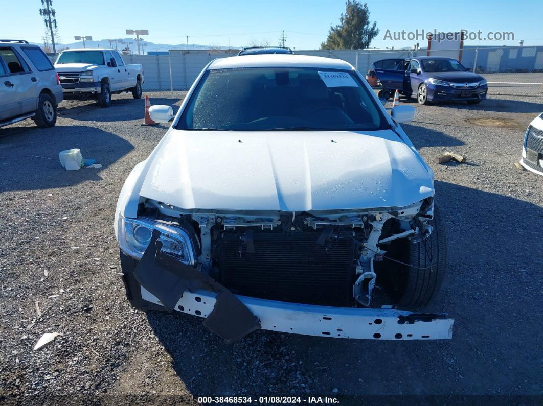 2017 Chrysler 300 Limited White vin: 2C3CCAAG7HH538552